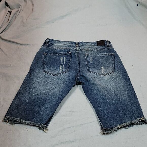 .ens Trill Nation Jean Distressed Shorts - Picture 6 of 12